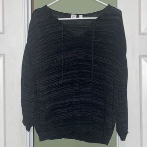 GAP Women’s Lightweight Sweater, Size Small, Great Condition!